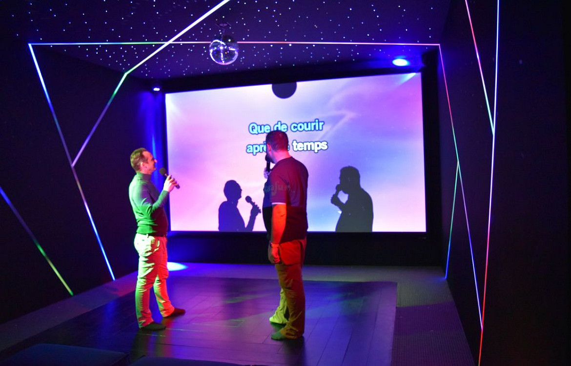 CINEKADISCO karaoke singers