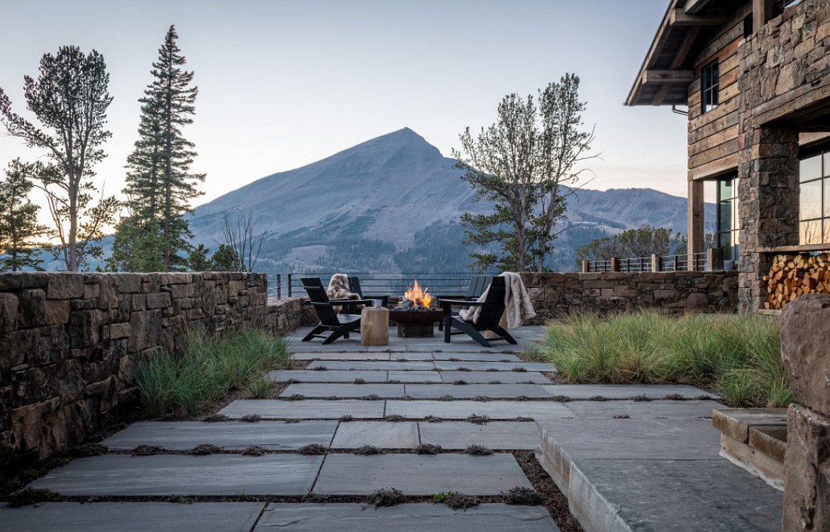 Obsidian House outdoor seating and view