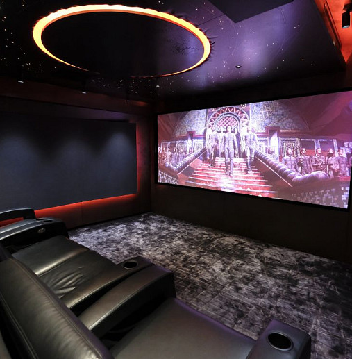 Dune Cinema seating and screen