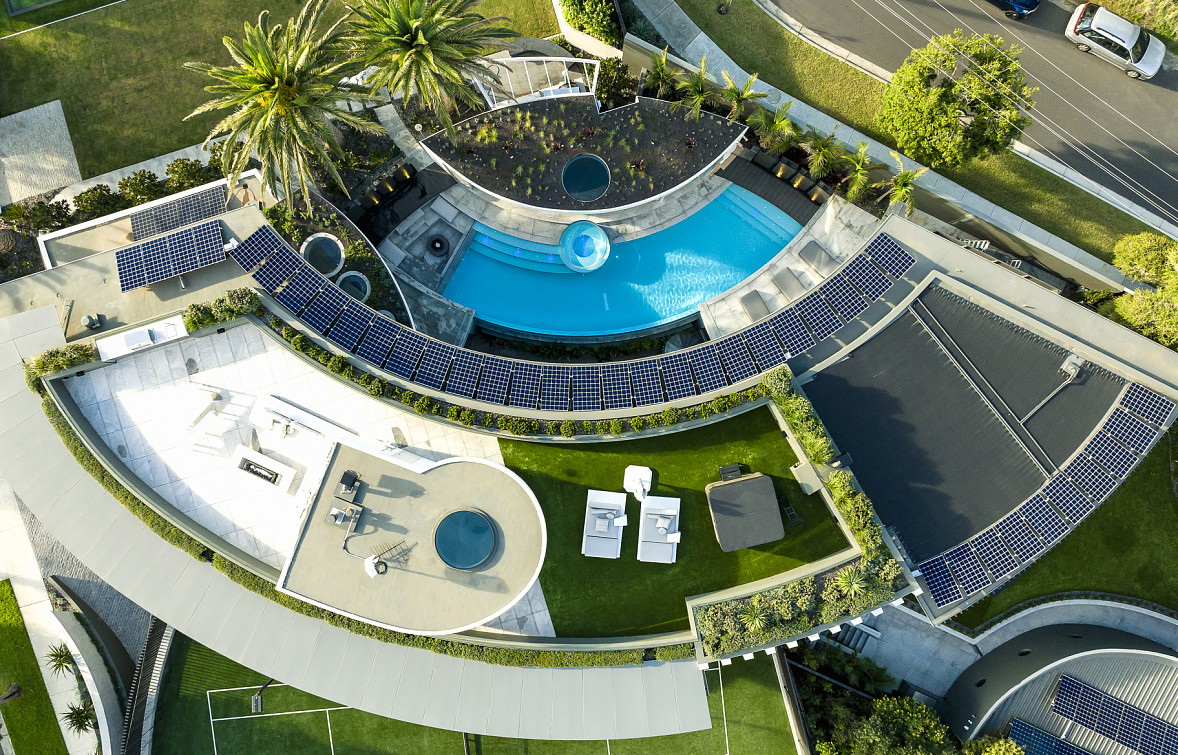 Bayside Luxury Birds-eye-view