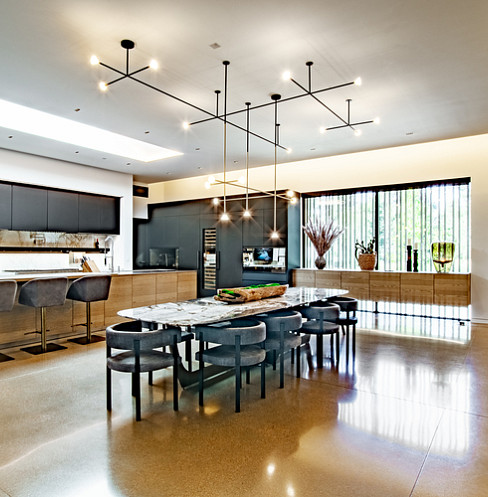 Kitchen and dining area