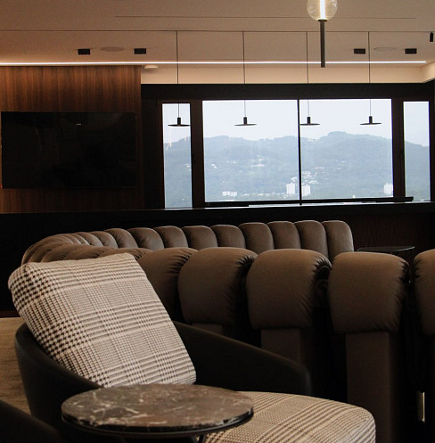 Tiffany Home lounge