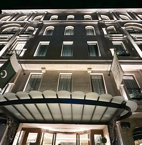 Townhouse Hotel exterior