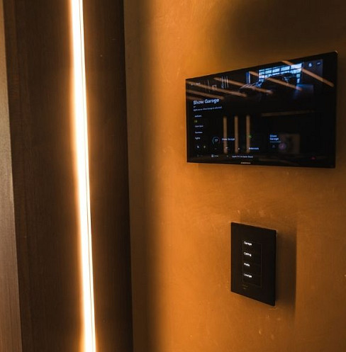 Crestron touchscreen and architectural lighting control in the luxury estate