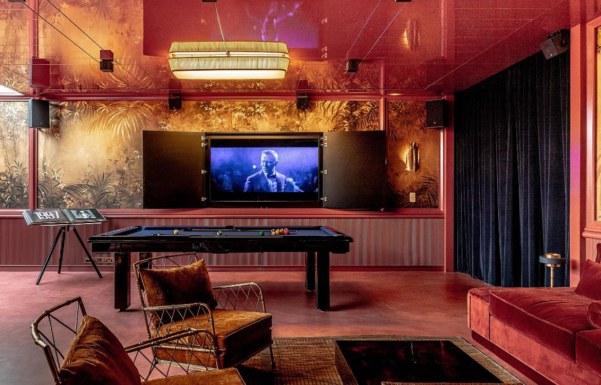 sports entertainment room